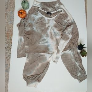 2 piece tye-dye jogger outfit